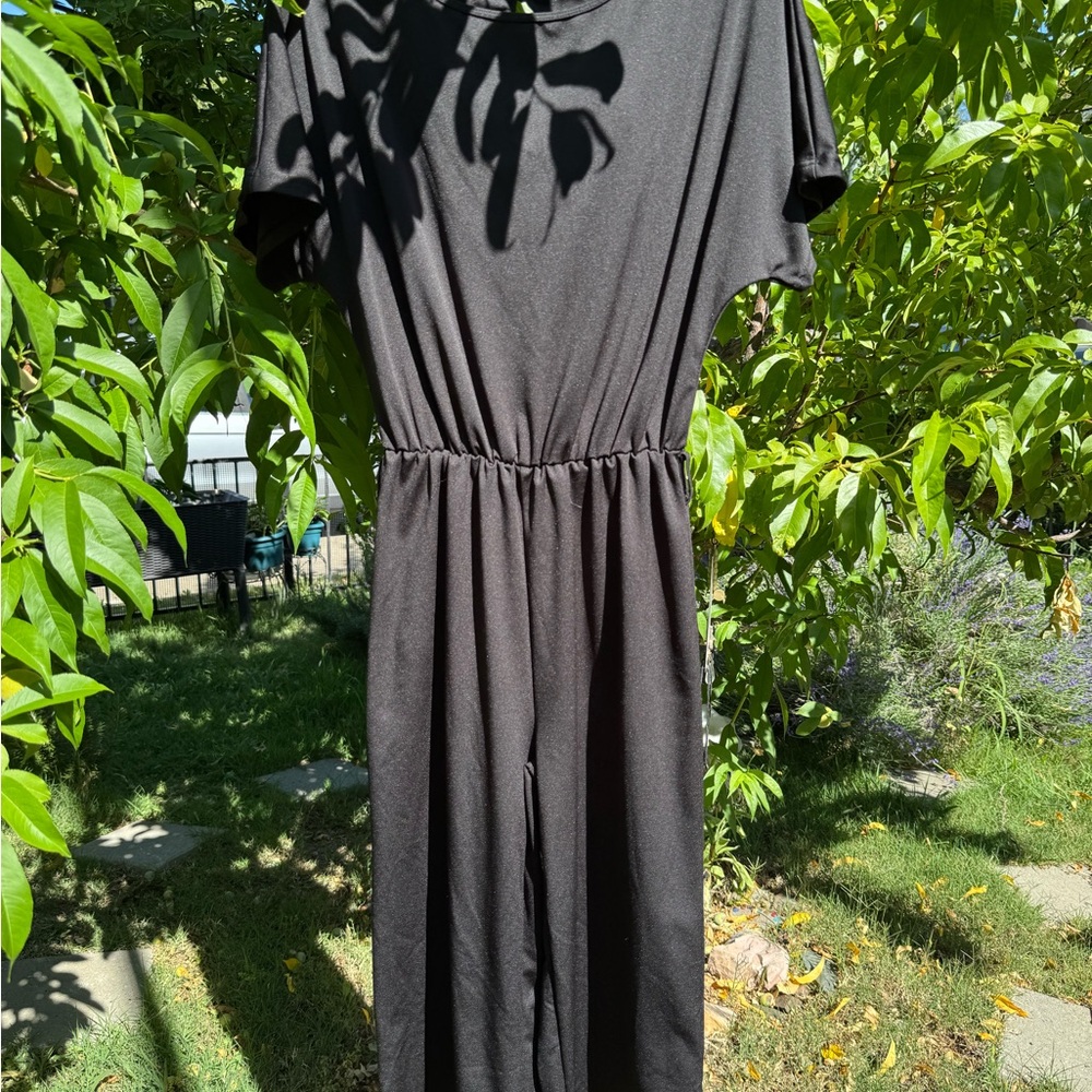 Elegant Black Women's Jumper